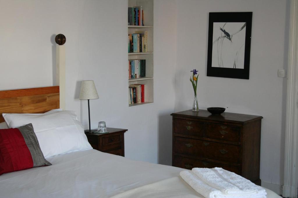 Le Voltaire Bed & Breakfast Airvault Стая снимка